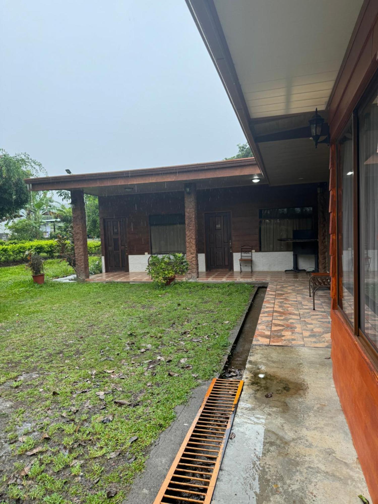 Hotel Vale'S Chiles  ภายนอก รูปภาพ